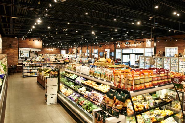 A grocery store with lots of produce, kept pest-free by ELEET